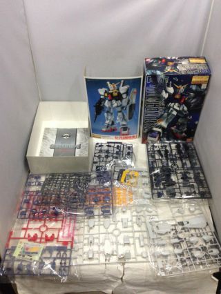 Gundam Mg Master Grade 1/100 014 Rx - 178 Mk - Ii A.  E.  U.  G.  Bandai Model Kit