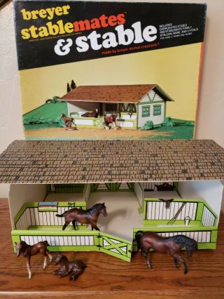 Breyer Stablemate Rare Barn Set From The 1970 