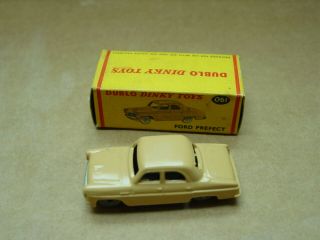 VINTAGE 60 ' S DINKY TOY DUBLO 061 FORD PREFECT 5