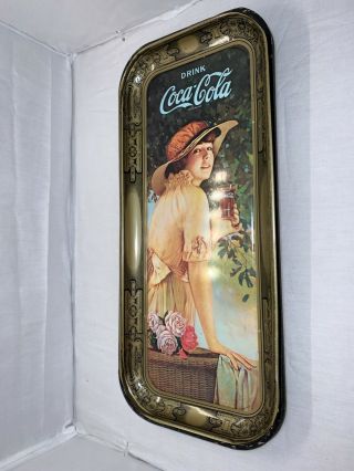 Collectible Vintage 1972 Coca Cola Advertising Serving Metal Tin Tray Sign Usa