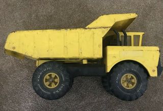 Rare Vintage Yellow Metal Tonka Dump Truck 18 1/2 In Xmb 975