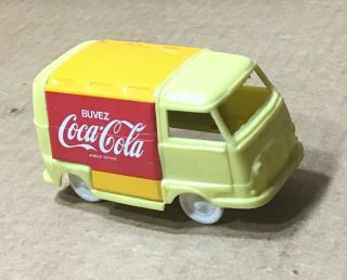 Coca Cola Tin & Plastic Delivery Truck Cream & Yellow Sesame 1960s Spain