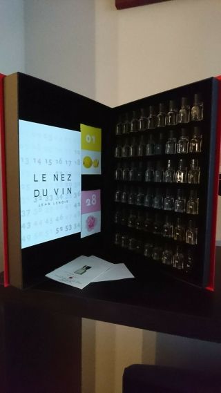 Le Nez Du Vin Wine Expert The Master Kit (54 Aromas)