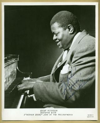Oscar Peterson (1925 - 2007) - Canadian Jazz Pianist - Rare Early Signed Photo