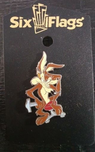 Six Flags Theme Park Looney Tunes Wile E Coyote Collectible Pin Rare