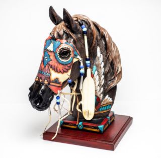 Wolf Spirit Horse 13 Inch Hand Decoraterd Statue With Buckskin Mask Hsws