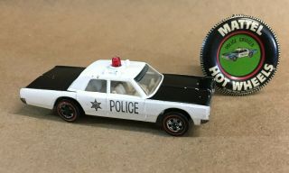 Hot Wheels Redline Police Cruiser With Medallion - Us -