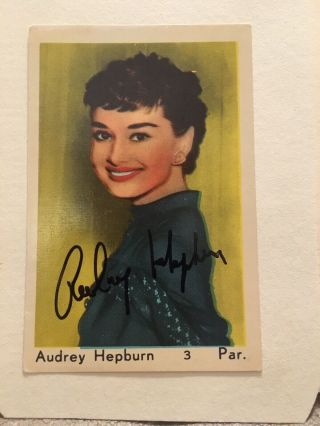 Audrey Hepburn Signed Photo “breakfast At Tiffany’s” Actress