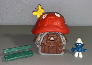 Vintage 1978 Smurfs 4” Red Mushroom House Cottage W/brainy Pvc Peyo Schleich