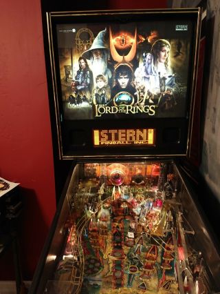 Lord Of The Rings Pinball Machine By Sterns Pinball