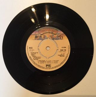 Kiss 1977 7 " Single.  Then She Kissed Me/hooligan,  Flaming Youth