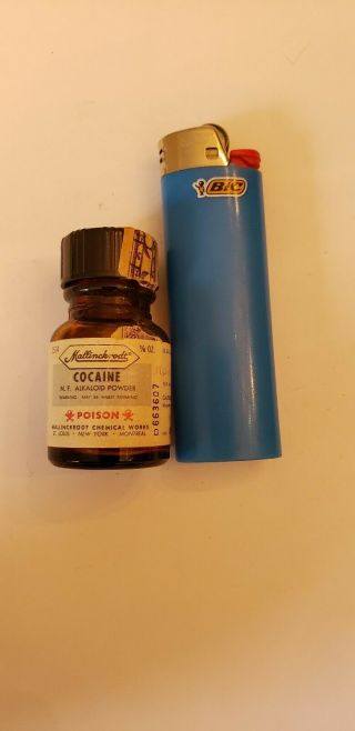 Vintage Narcotics Bottle - Cocaine - Mallinckrodt Chemical - Poison 1/8 Oz
