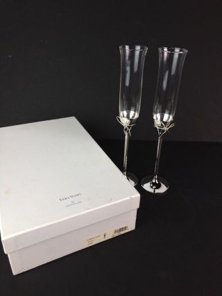 Vera Wang Wedgwood Toasting Flutes Champagne Glasses Love Knot Wedding