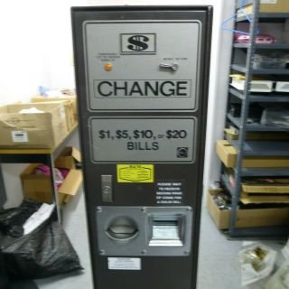 ROWE CHANGER BC - 1200 / $1 - $5 - $10 - $20 BILL READY 2