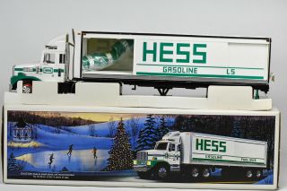 1987 Hess Toy Semi Truck BANK - 3