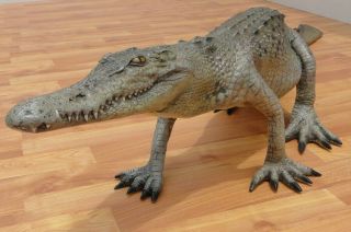 Alligator Garden Sculpture Life Size Crocodile Statue 4 Ft Long 4