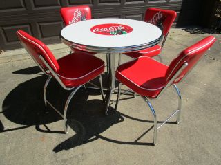 Red & White Coca Cola Table & 4 Chairs All - Luminum Products Philadelphia Pa