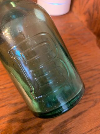 M.  E.  O ' Brien PHILA Emerald Green Squat Vintage Bottle 8