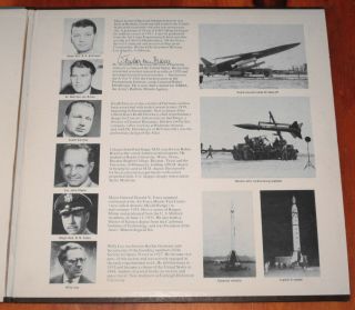 SIGNED by Wernher Von Braun 1958 Rockets & Space Travel LP Willy Ley VOX 11.  120 7