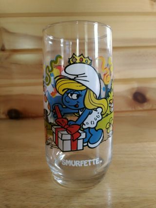 Vintage Collectible " Smurfette " 6 Inch Drinking Glass Smurf
