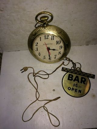 Vintage 1960 ' s/1970 ' s Spartus Backward Running Bar Pub Clock, 3