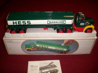 1984 HESS TOY TRUCK bank. 5