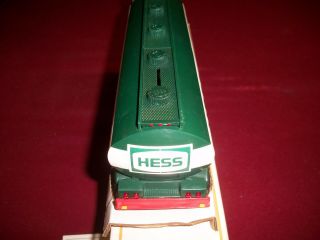 1984 HESS TOY TRUCK bank. 8