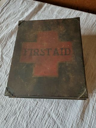 Vintage Automobile Metal First Aid Kit Case Box
