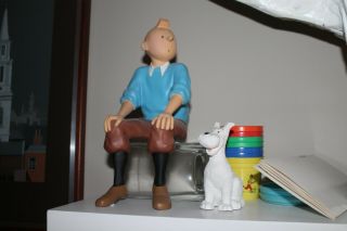 Tintin & Snowy Sitting Assis Leblon Paris Resin Figurines Numbered