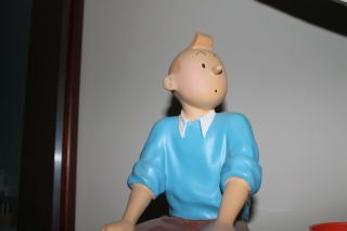Tintin & Snowy sitting Assis Leblon Paris resin figurines numbered 2