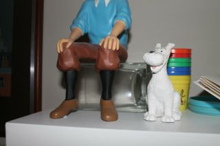 Tintin & Snowy sitting Assis Leblon Paris resin figurines numbered 3