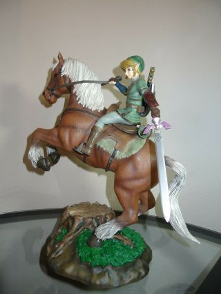 The Legend of Zelda: Link on Epona Limited Edition Statue - First 4 Figures F4F 3