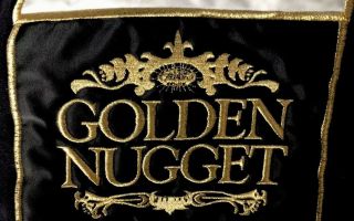 Vtg Las Vegas Satin Logo Gold Stitching Sweater SzM Casino Golden Nugget Mirage 5