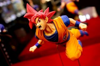 Banpresto Dragon Ball Z Son Goku FES 9 Figure A Saiyan God Red 5