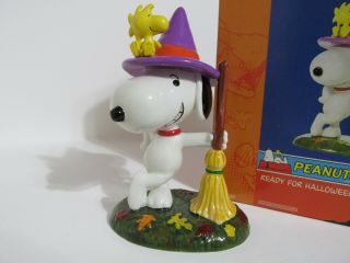 Snoopy Peanuts Charlie Brown Dept 56 Porcelain Halloween Figure Figurine 2007