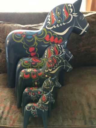 Family Of 5 Painted Dala Horses