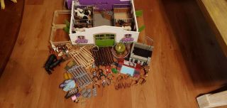 Huge Schleich Barn With Horses And Accessories.