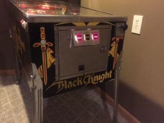 Williams Black Knight Pinball machine 1980 pinball 5