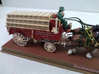 ERTL Budweiser Clydesdale Eight - Horse Hitch Mechanical Bank With Display Case 4
