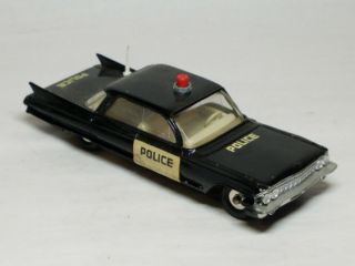 VINTAGE DINKY TOYS 1961 CADILLAC SEDAN POLICE CAR WITH FIGURINES 5