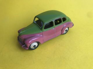 Dinky Toys Austin A 40 Devon Rare Two Tone - Cerise/pink And Green