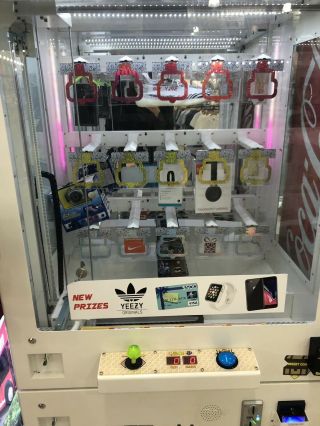 Sega Key Master Arcade Machine w/ Bill Acceptor HUGE MONEY MAKER 2