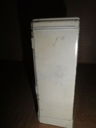 Great old white metal Frigidaire Refrigerator still bank c1940 ' s 4