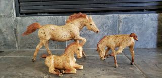 Set Of 3 Vintage Breyer Red Roan Running Stallion,  Scratching And Lying Foals