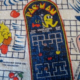 Vintage Blanket featuring Pac - Man Arcade Game Graphics Midway 71 x 90 Twin 4