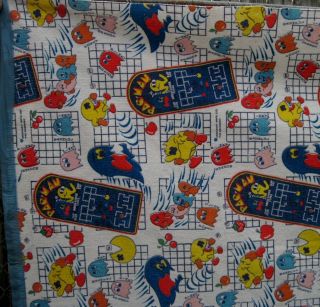 Vintage Blanket featuring Pac - Man Arcade Game Graphics Midway 71 x 90 Twin 5