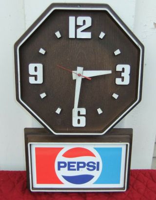 Vntg Pepsi Brown Plastic Faux Wood Grain Battery Wall Clock Impact International