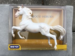 Retired Breyer Horse 574 The Lone Ranger’s Rearing Silver Hollywood Heroes Box