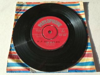 The Beatles - Love Me Do - 1st Pressing Red Label 7 " - 45 - R 4949 - 1n / 1n