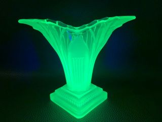 Art Deco Uranium Green Glass " Greta " Vase Paperweight By Walther & Sohne H 6 5/8